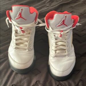 Jordan 5s,slightly used still in great shape